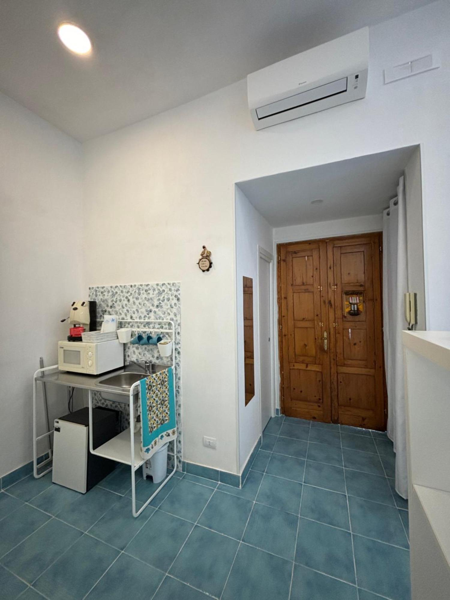 Appartement Curniciell Relais à Naples Extérieur photo
